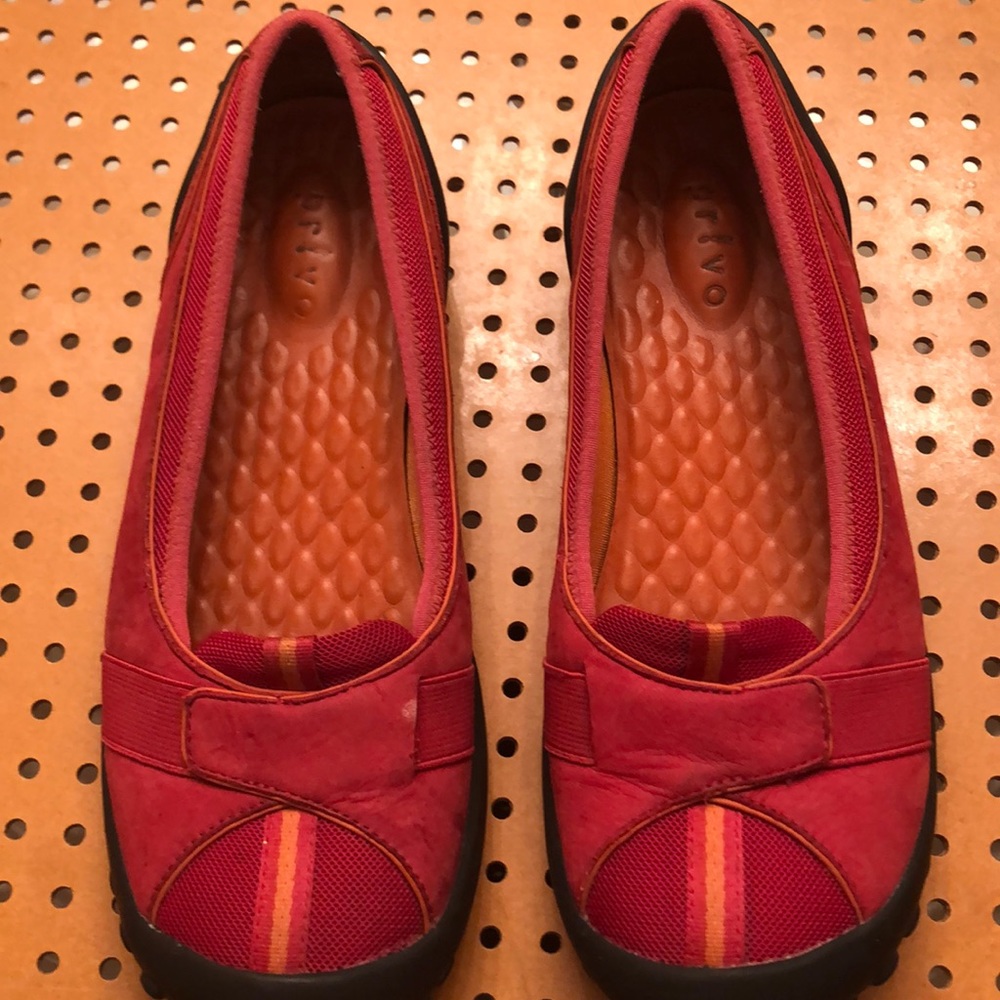 Privo by Clark’s flats